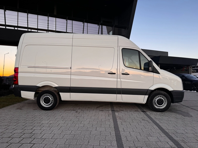 VW Crafter 2.5TDI Климатроник L2H2 - автомобили, коли, обяви за нови и употребявани 4