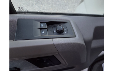 VW Crafter 2.0 TDI, Клима, Нави, П.Борд, До 3.5 тона, 4.50 ме - автомобили, коли, обяви за нови и употребявани 11