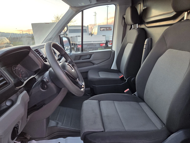 VW Crafter ХЛАДИЛЕН, 2 камери, Автомат, Климатик - автомобили, коли, обяви за нови и употребявани 8