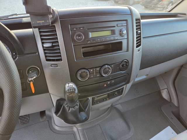 VW Crafter 2.5 TDI, Бордови, Климатик, 4.30 метра, До 3.5 тон - автомобили, коли, обяви за нови и употребявани 10