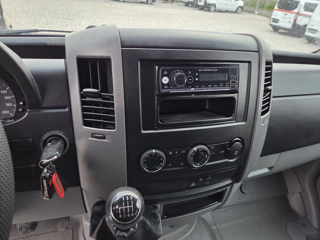 VW Crafter 2.0 TDI, XXL, Климатик, Падащ борд - автомобили, коли, обяви за нови и употребявани 10