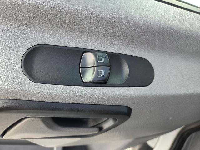 VW Crafter 2.0 TDI, 9 местен, Климатик /ЛИЗИНГ - автомобили, коли, обяви за нови и употребявани 11