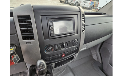 VW Crafter 2.5 TDI до 3.5 тона - автомобили, коли, обяви за нови и употребявани 10