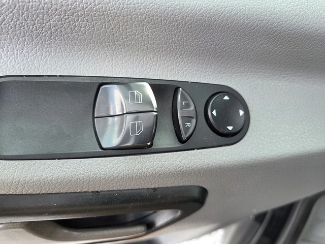 VW Crafter 2.0 TDI, Клима, Макси база - автомобили, коли, обяви за нови и употребявани 11