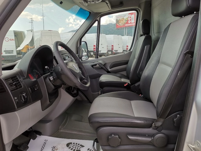 VW Crafter - автомобили, коли, обяви за нови и употребявани 8