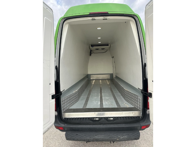 VW Crafter ХЛАДИЛЕН XXL - автомобили, коли, обяви за нови и употребявани 7