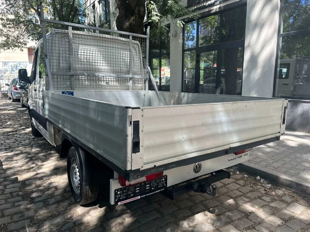VW Crafter 2, 5 TDi - автомобили, коли, обяви за нови и употребявани 3