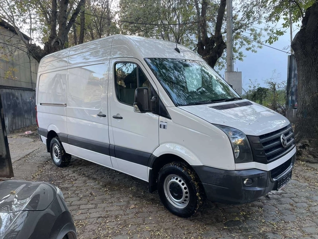 VW Crafter 2.0TDi - автомобили, коли, обяви за нови и употребявани 1