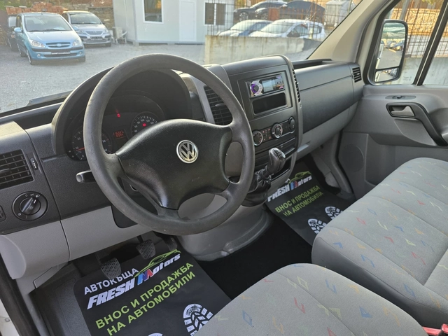 VW Crafter 2.5 TDI 163 К.С. 4.20 КАРОСЕРИЯ / КЛИМАТРОНИК - автомобили, коли, обяви за нови и употребявани 7