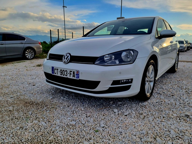 VW Golf 1.2TSI 105ks. - автомобили, коли, обяви за нови и употребявани 1