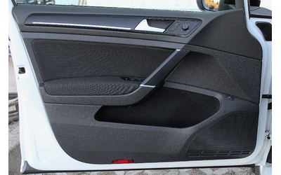 VW Golf 1.4 GTE/DSG/KAMERA/DISTRONIC/LED/TOP - автомобили, коли, обяви за нови и употребявани 15