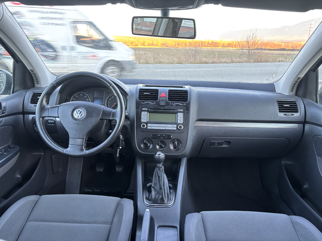 Vw Golf 1.6 102к.с. - автомобили, коли, обяви за нови и употребявани 11