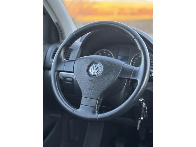 Vw Golf 1.6 102к.с. - автомобили, коли, обяви за нови и употребявани 12