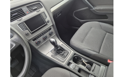 Vw Golf 1.6 TDI DSG - автомобили, коли, обяви за нови и употребявани 11