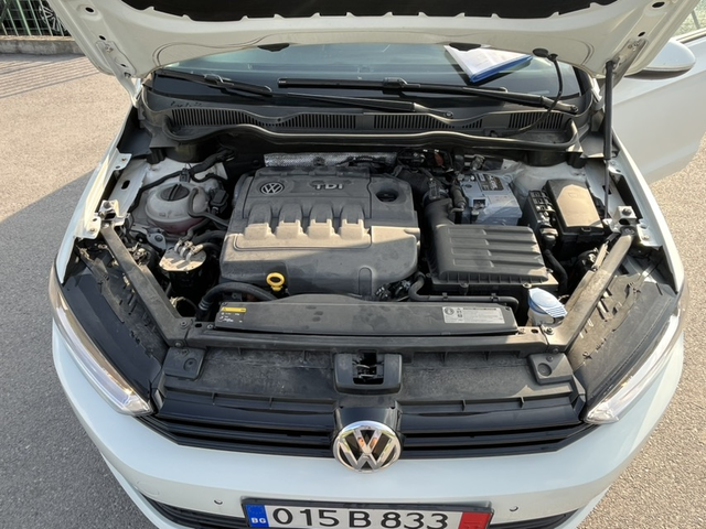 VW Golf 1.6 TDI Sportsvan - автомобили, коли, обяви за нови и употребявани 13