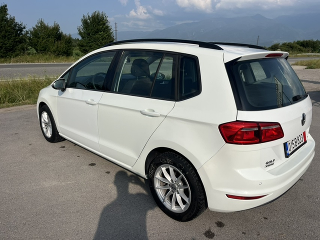 VW Golf 1.6 TDI Sportsvan - автомобили, коли, обяви за нови и употребявани 3