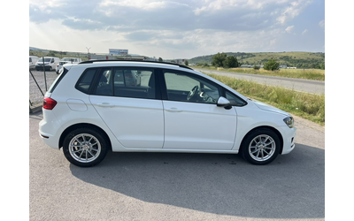 VW Golf 1.6 TDI Sportsvan - автомобили, коли, обяви за нови и употребявани 6