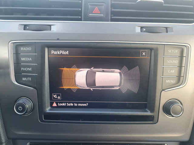 VW Golf 1.6TDI ПЕРФЕКТЕН - автомобили, коли, обяви за нови и употребявани 10