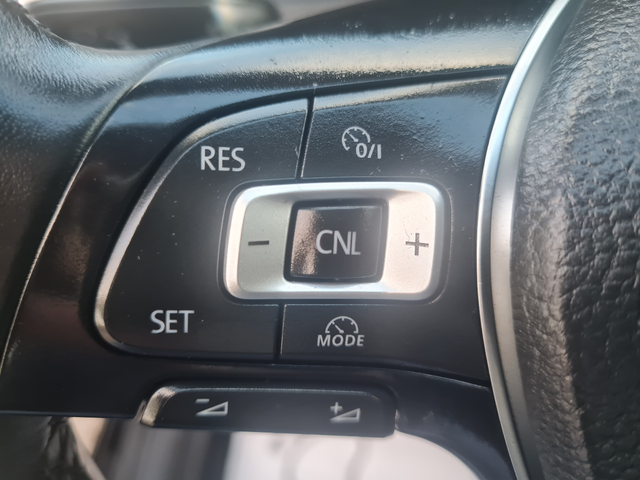 VW Golf 1.6TDI ПЕРФЕКТЕН - автомобили, коли, обяви за нови и употребявани 11