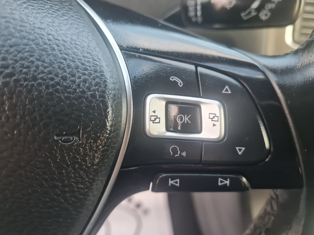 VW Golf 1.6TDI ПЕРФЕКТЕН - автомобили, коли, обяви за нови и употребявани 12