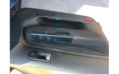 VW Golf 1.9 - автомобили, коли, обяви за нови и употребявани 11