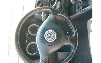 VW Golf 1.9 - автомобили, коли, обяви за нови и употребявани 12