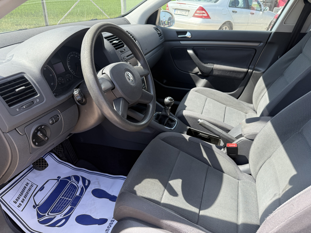 VW Golf 1.9tdi. 105к.с - автомобили, коли, обяви за нови и употребявани 9