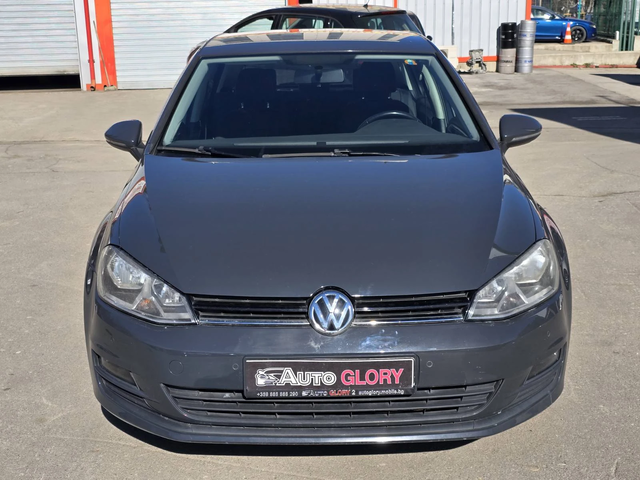 VW Golf 1.2 BENZ - автомобили, коли, обяви за нови и употребявани 1