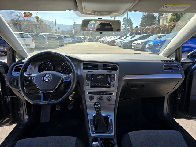 VW Golf 1.2 BENZ - автомобили, коли, обяви за нови и употребявани 9