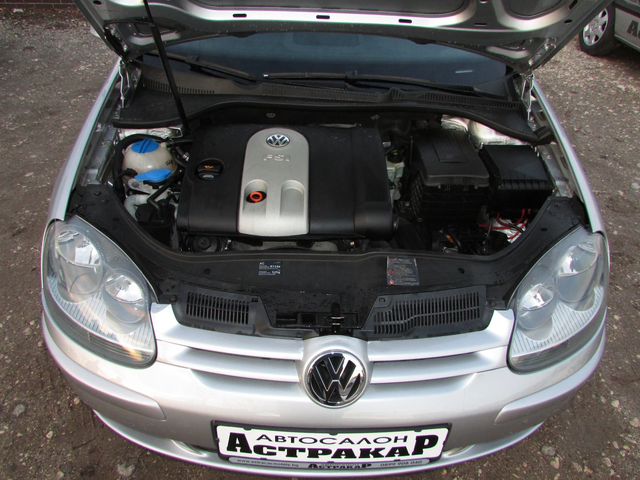 VW Golf 1.6 FSI EURO4 - автомобили, коли, обяви за нови и употребявани 15