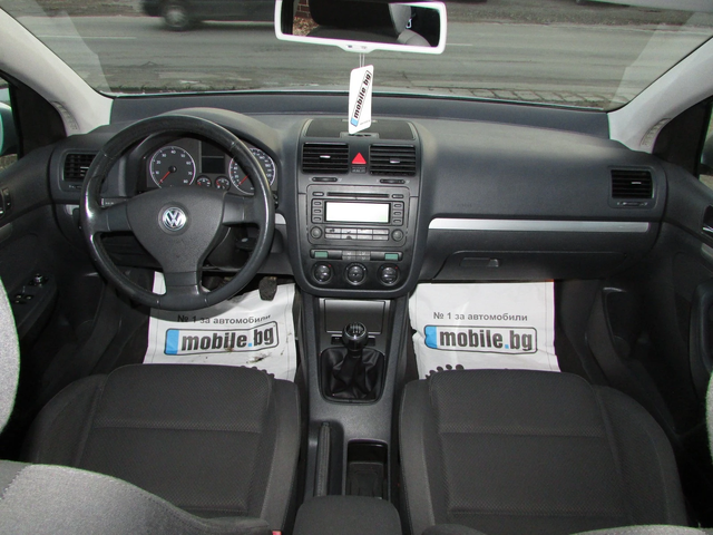 VW Golf 1.6 FSI EURO4 - автомобили, коли, обяви за нови и употребявани 6