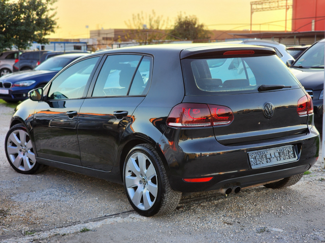 VW Golf 2.0TDI - автомобили, коли, обяви за нови и употребявани 3