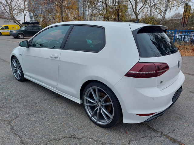 VW Golf 7 R 2, 0TSI 300ps 4x4 - автомобили, коли, обяви за нови и употребявани 3