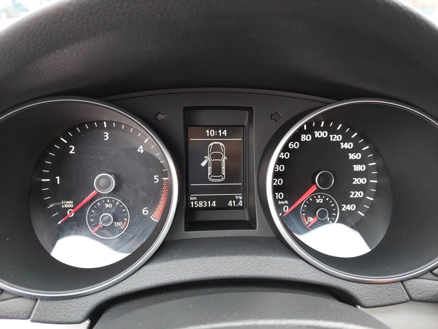 VW Golf 6 2, 0TDI AUTOMATIC - автомобили, коли, обяви за нови и употребявани 10