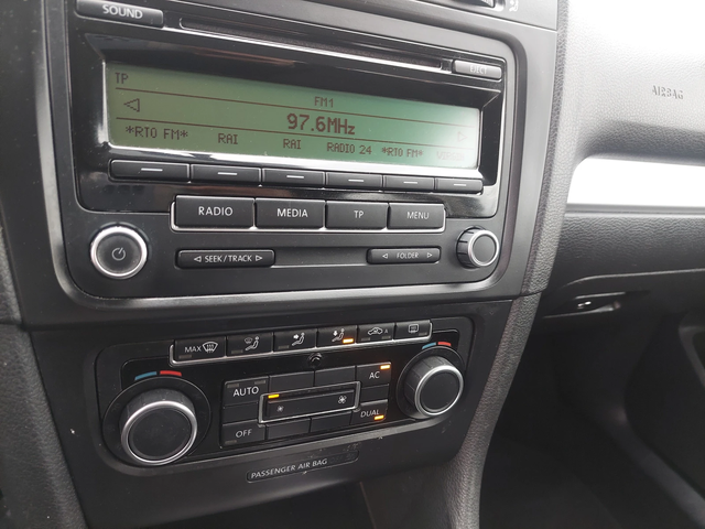 VW Golf 2, 0TDI 140ps DSG HIGHLINE - автомобили, коли, обяви за нови и употребявани 11