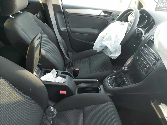 VW Golf 6 1,2TSI CBZ - автомобили, коли, обяви за нови и употребявани 6