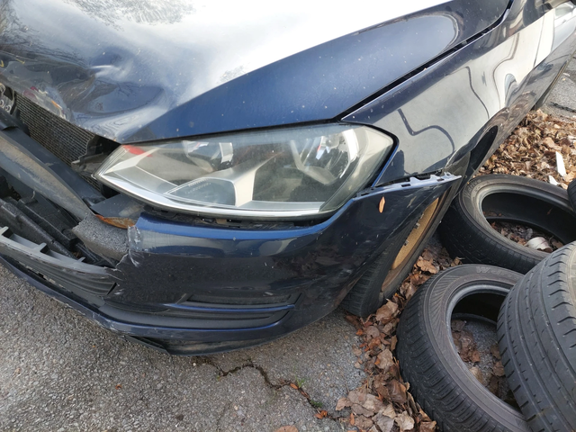 VW Golf 7 1, 2i 86ps CJZ мотор - автомобили, коли, обяви за нови и употребявани 0