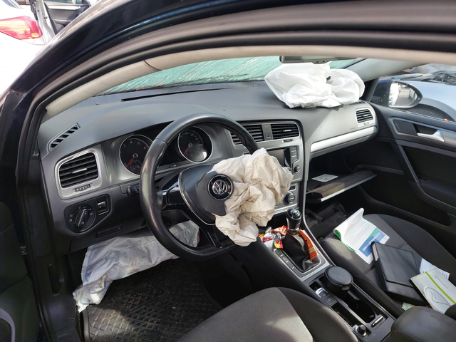 VW Golf 7 1, 2i 86ps CJZ мотор - автомобили, коли, обяви за нови и употребявани 4