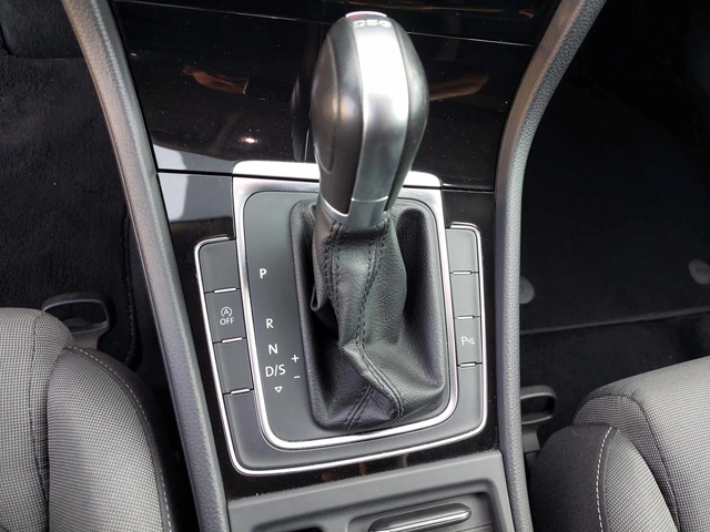 VW Golf 7 1, 6TDI 110ps AUT NAVI - автомобили, коли, обяви за нови и употребявани 9