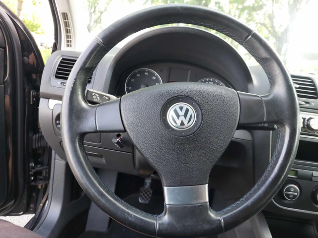VW Golf 1, 6i 102ps  НЕ Е FSI !!! - автомобили, коли, обяви за нови и употребявани 6