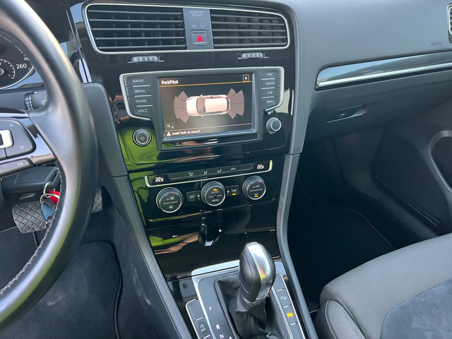 VW Golf 1.6TDI-110к.с.DSG/EURO6B/Мултиволан/Нави/Алкантара - автомобили, коли, обяви за нови и употребявани 14