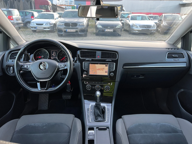 VW Golf 1.6TDI-110к.с.DSG/EURO6B/Мултиволан/Нави/Алкантара - автомобили, коли, обяви за нови и употребявани 16
