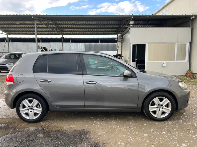 VW Golf 1.6TDI 105к.с. Парктроник/ Навигация/Euro5A/Италия - автомобили, коли, обяви за нови и употребявани 3