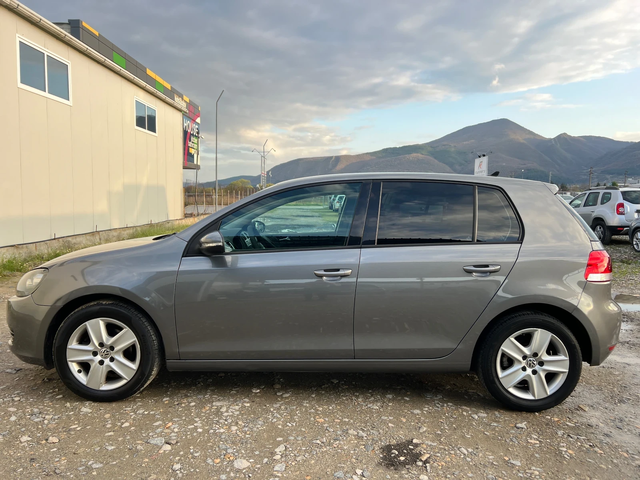VW Golf 1.6TDI 105к.с. Парктроник/ Навигация/Euro5A/Италия - автомобили, коли, обяви за нови и употребявани 7