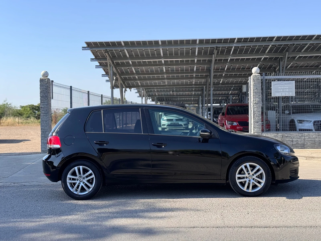 VW Golf 1.6TDI 105кс * ПЕРФЕКТЕН* - автомобили, коли, обяви за нови и употребявани 5