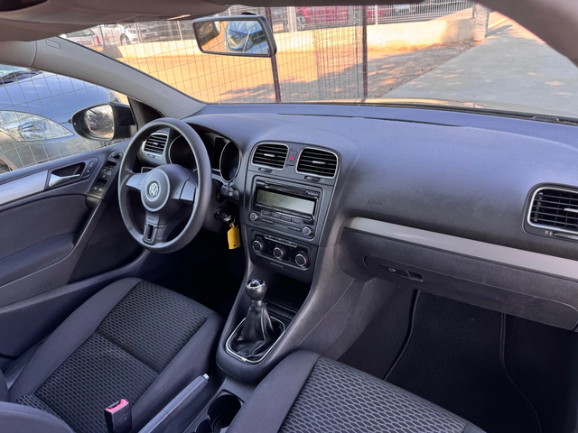 VW Golf 1.6TDI 105кс * ПЕРФЕКТЕН* - автомобили, коли, обяви за нови и употребявани 9