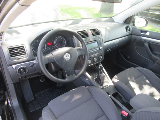 VW Golf 2.0TDI 140ps 6ск - автомобили, коли, обяви за нови и употребявани 11