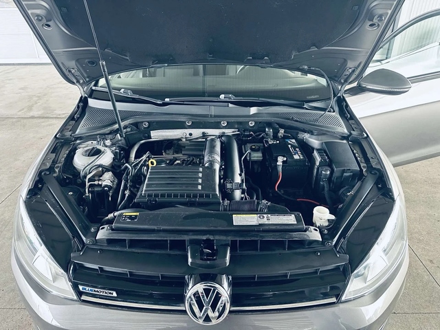 VW Golf 1.4TGI - автомобили, коли, обяви за нови и употребявани 14