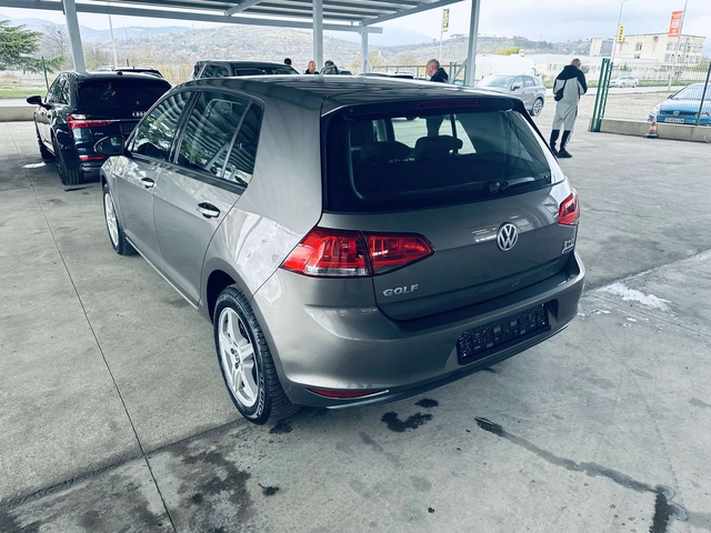VW Golf 1.4TGI - автомобили, коли, обяви за нови и употребявани 6