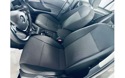 VW Golf 1.4TGI - автомобили, коли, обяви за нови и употребявани 9